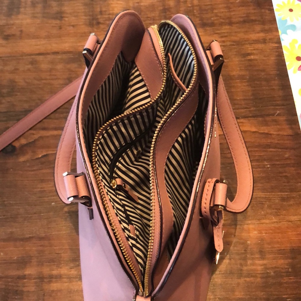Purse - Picture 2 of 3